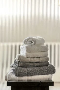 Mille Notti Fontana EKO Badetuch Grau, 70x140 Cm -Mille Notti 27c0a1b7 104e 4b89 ad1f e8ec54eb7e2f 3