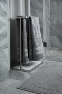 Mille Notti Fontana EKO Badetuch Grau, 100x150 Cm -Mille Notti cf1b9885 fdb7 4037 a4c4 5e9d2de58d53 2