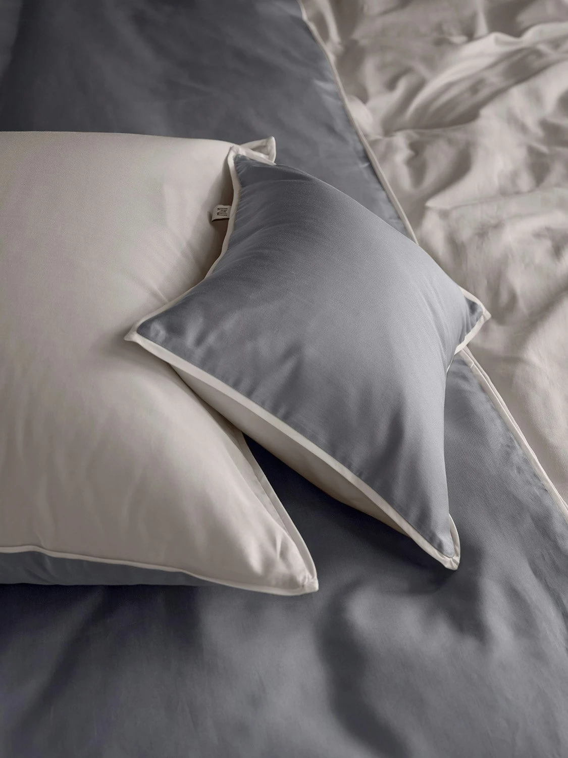 Mille Notti Duetto Kissenbezug Grau/Beige, 60x80 Cm 8 Mille Notti Duetto Kissenbezug Grau/Beige, 60x80 Cm – Bild 6